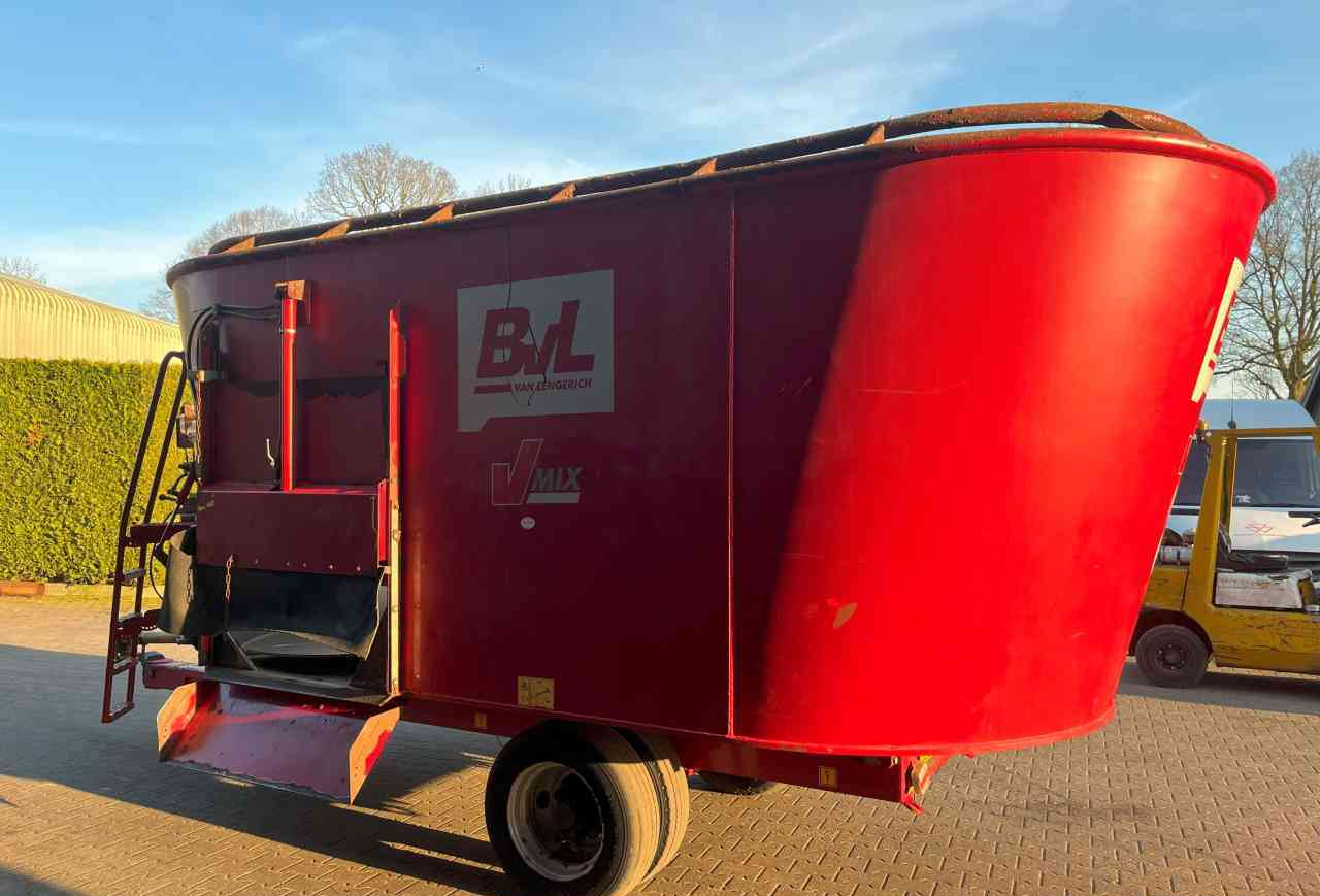 BVL V-Mix 20H-2S voermengwagen voermachines - Кормораздатчик: фото 4 BVL V-Mix 20H-2S voermengwagen voermachines - Кормораздатчик: фото 4