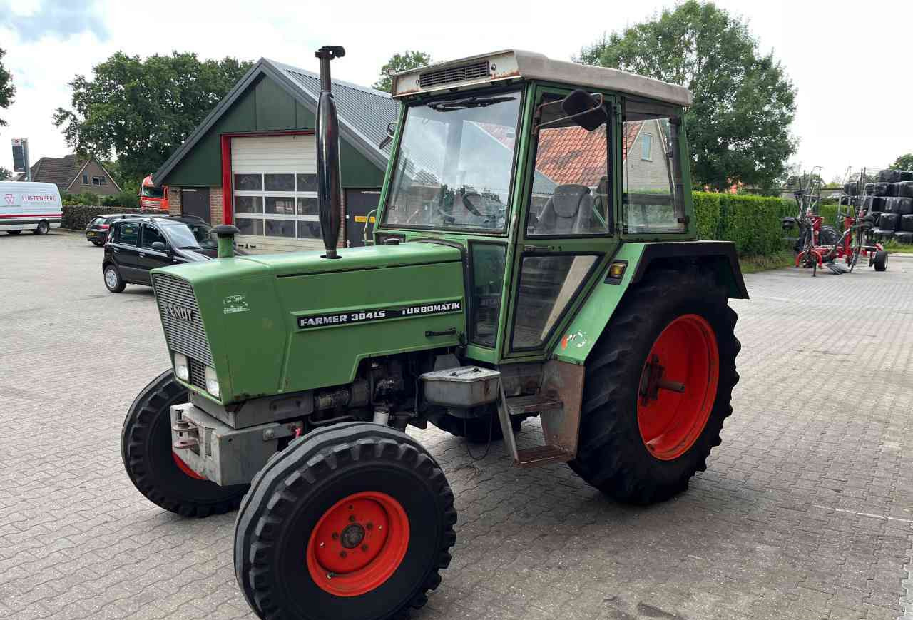 Fendt Farmer 304LS Tractoren - Трактор: фото 3 Fendt Farmer 304LS Tractoren - Трактор: фото 3
