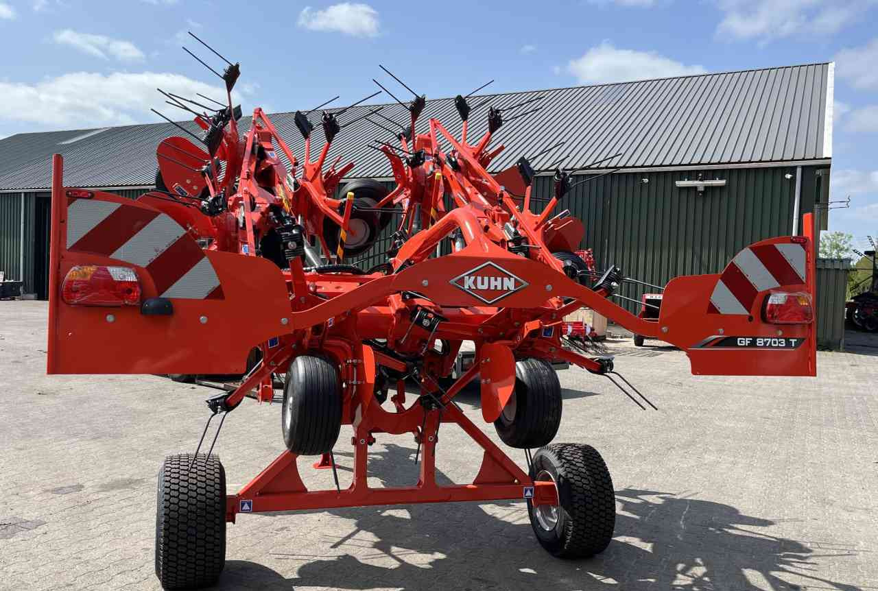 Kuhn GF8703T Schudder Tedder Kreiselheuer weidebouwmachines - Сеноворошилка: фото 4 Kuhn GF8703T Schudder Tedder Kreiselheuer weidebouwmachines - Сеноворошилка: фото 4
