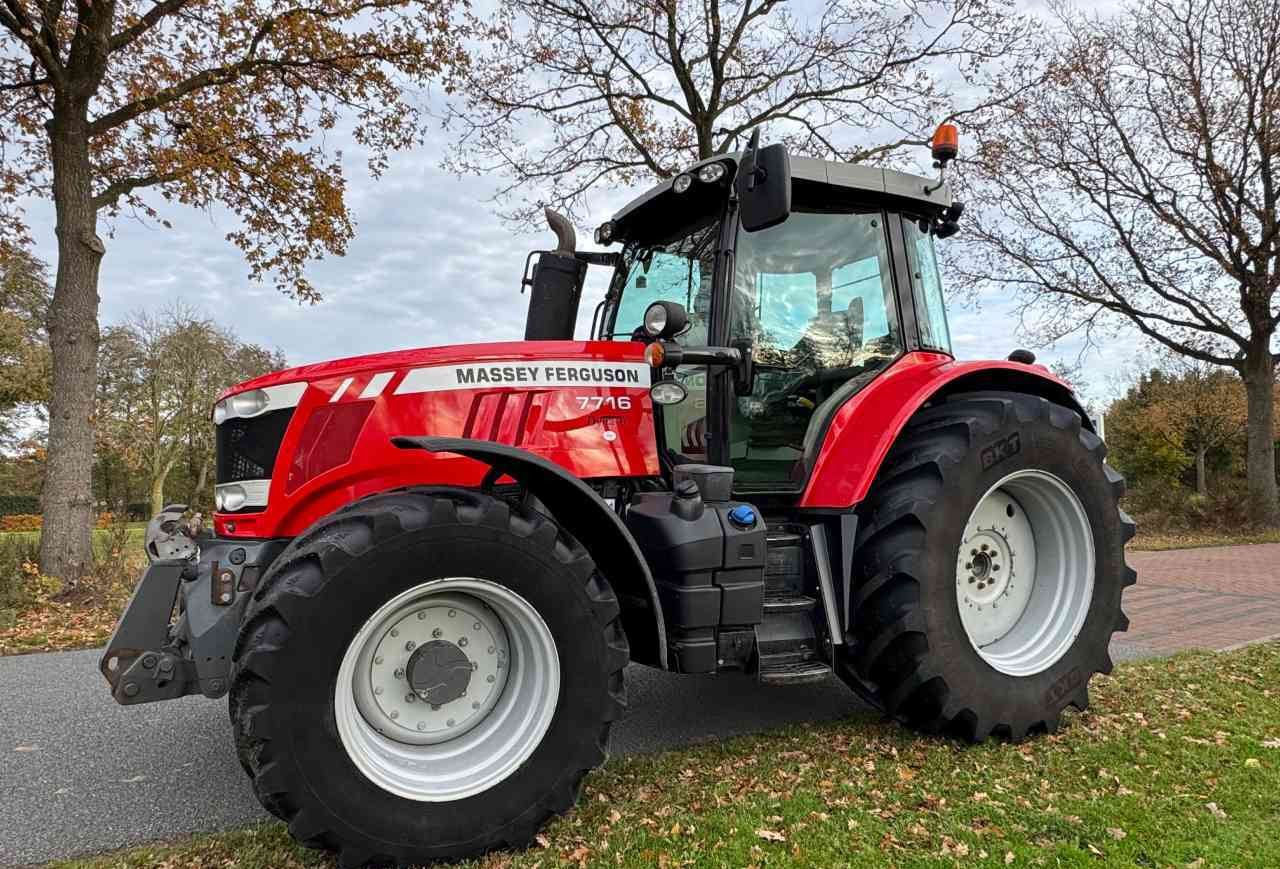 Massey Ferguson 7716 Dyna-6 Essential Tractoren - Трактор: фото 1 Massey Ferguson 7716 Dyna-6 Essential Tractoren - Трактор: фото 1