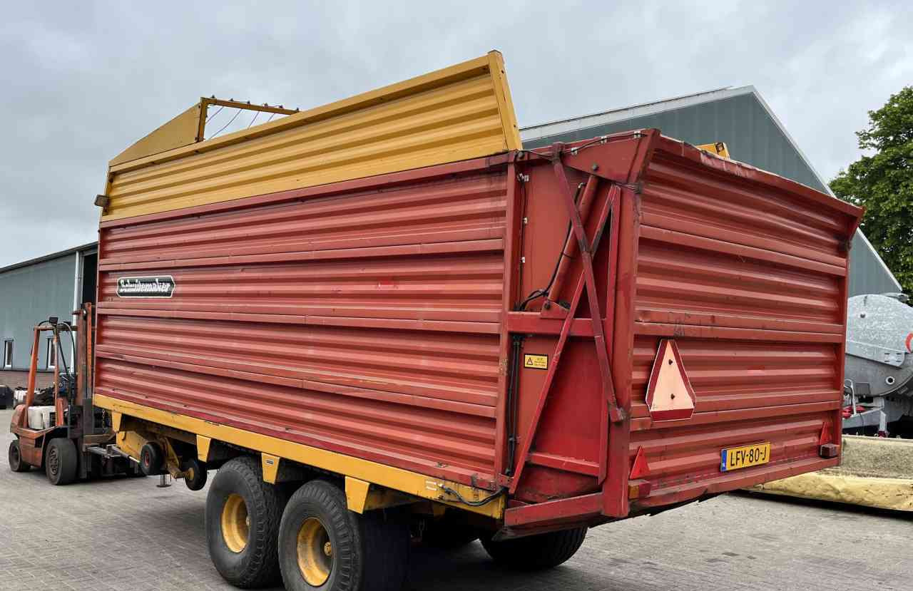 Schuitemaker Rapide 100 Ladewagen/Opraapwagen Weidebouwmachines - Самозагружающийся прицеп: фото 3 Schuitemaker Rapide 100 Ladewagen/Opraapwagen Weidebouwmachines - Самозагружающийся прицеп: фото 3