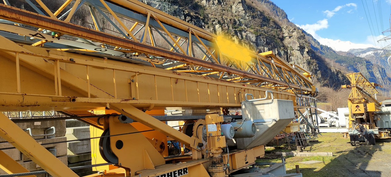 LIEBHERR 32TT - Быстромонтируемый башенный кран: фото 1 LIEBHERR 32TT - Быстромонтируемый башенный кран: фото 1