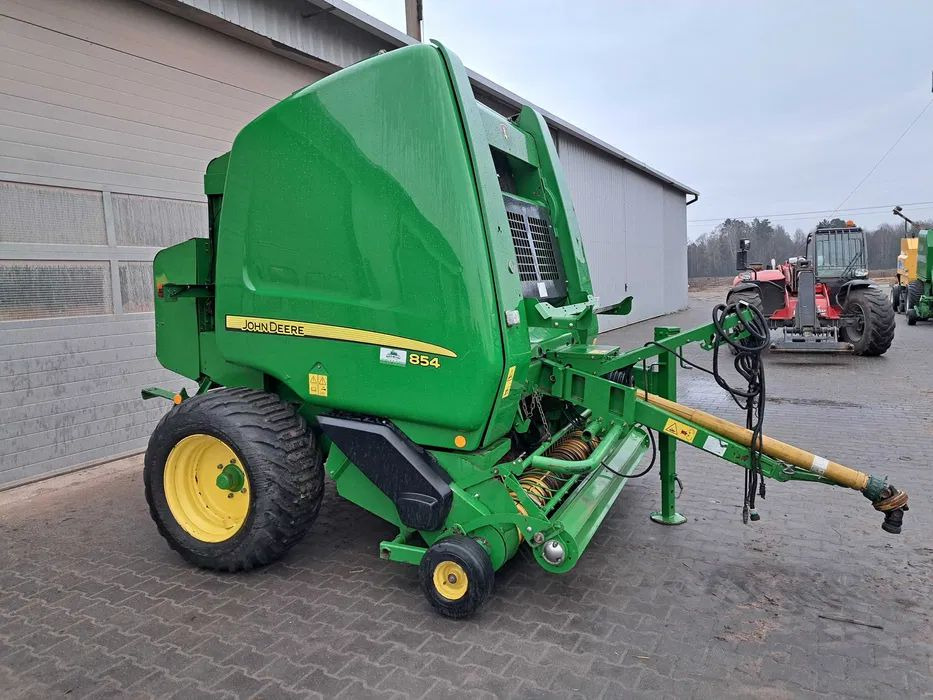 Prasa rolująca John Deere 854 - Пресс-подборщик рулонный: фото 2 Prasa rolująca John Deere 854 - Пресс-подборщик рулонный: фото 2