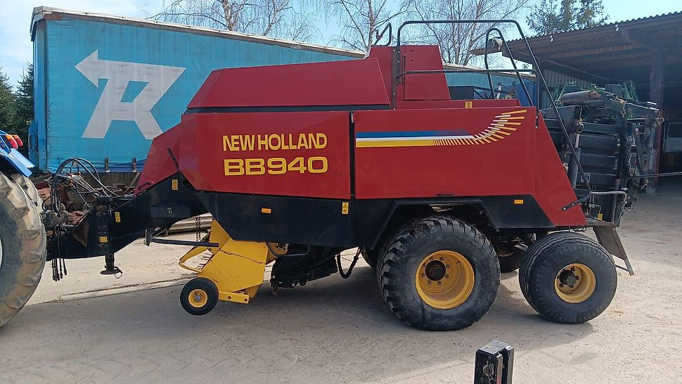 New Holland BB 940R - Пресс-подборщик тюковый: фото 4 New Holland BB 940R - Пресс-подборщик тюковый: фото 4
