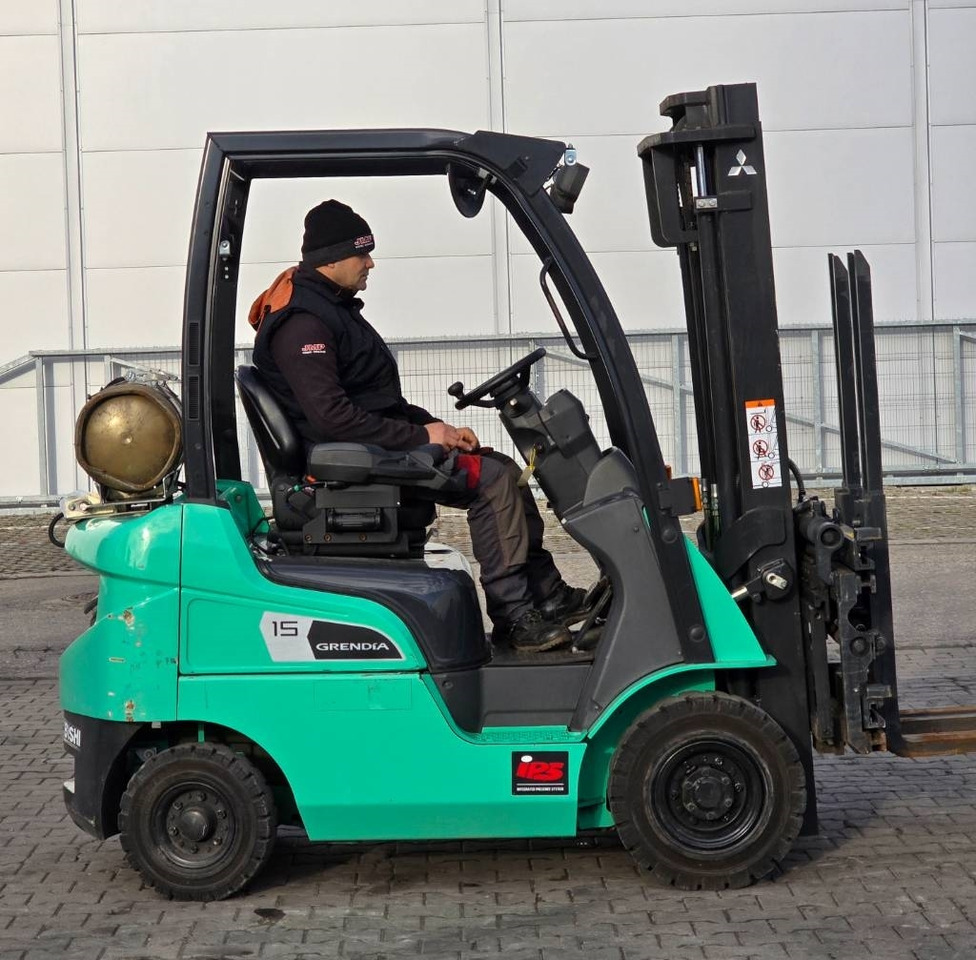 Mitsubishi FG 15 NT - Газовый погрузчик: фото 3 Mitsubishi FG 15 NT - Газовый погрузчик: фото 3