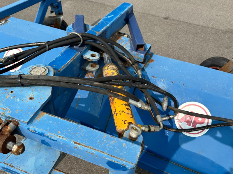 AP VHZ 2500 - Промышленная подметальная машина: фото 4 AP VHZ 2500 - Промышленная подметальная машина: фото 4