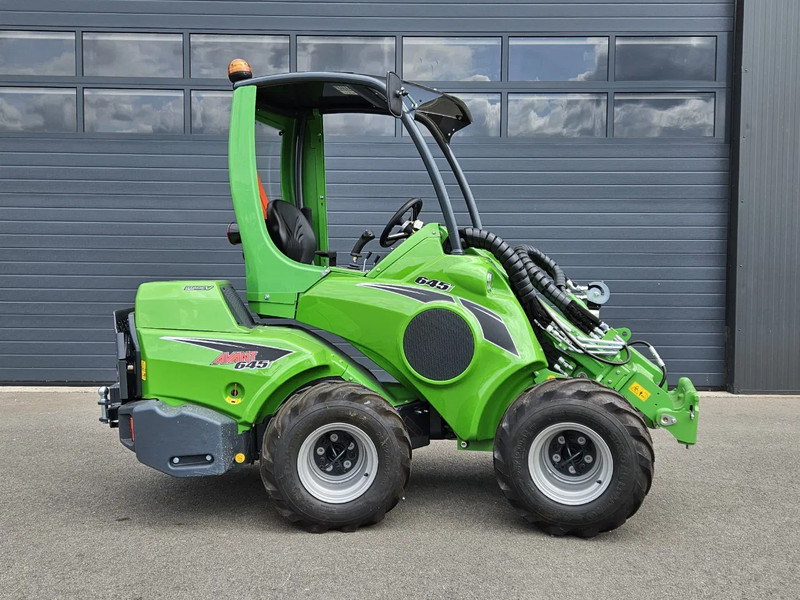 Avant 645i Rental mini-shovel - Гусеничный мини-погрузчик: фото 2 Avant 645i Rental mini-shovel - Гусеничный мини-погрузчик: фото 2