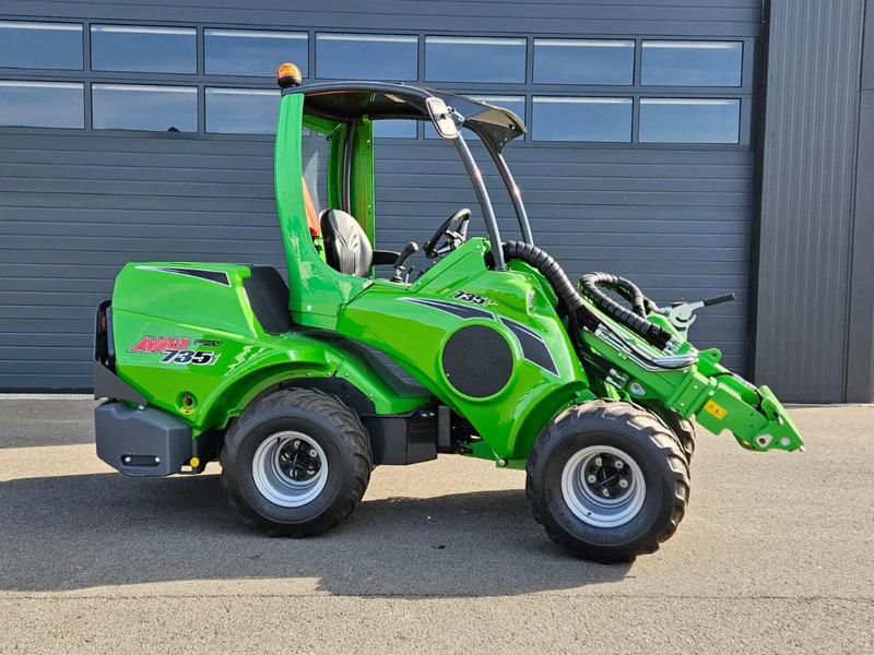 Avant 735i Rental mini-shovel - Гусеничный мини-погрузчик: фото 2 Avant 735i Rental mini-shovel - Гусеничный мини-погрузчик: фото 2