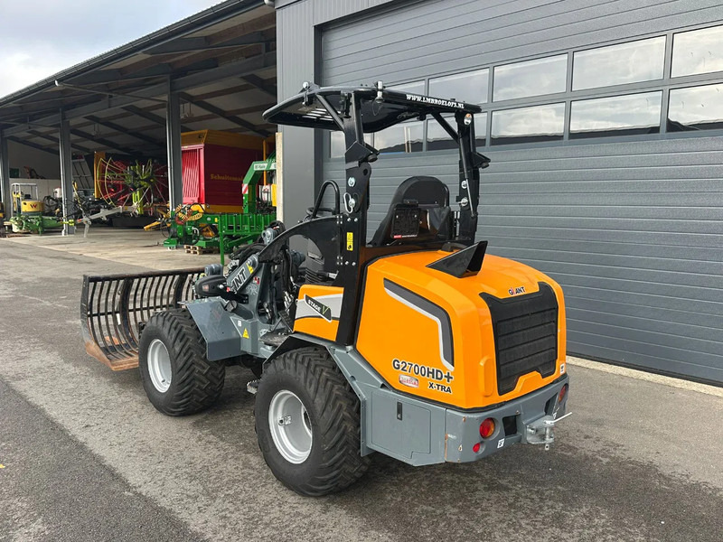 Giant G2700HD+ - Гусеничный мини-погрузчик: фото 5 Giant G2700HD+ - Гусеничный мини-погрузчик: фото 5