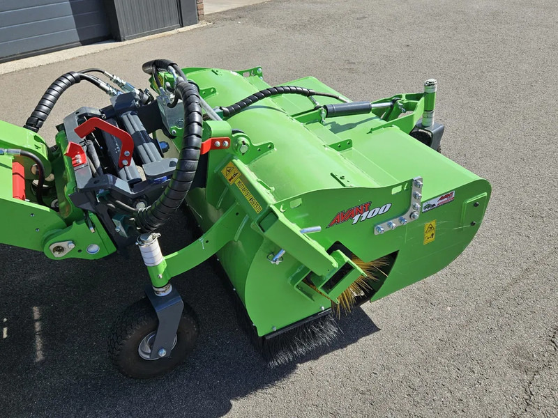 Avant 1100 Borstel met opvangbak - Навесное оборудование для Сельскохозяйственной техники: фото 4 Avant 1100 Borstel met opvangbak - Навесное оборудование для Сельскохозяйственной техники: фото 4