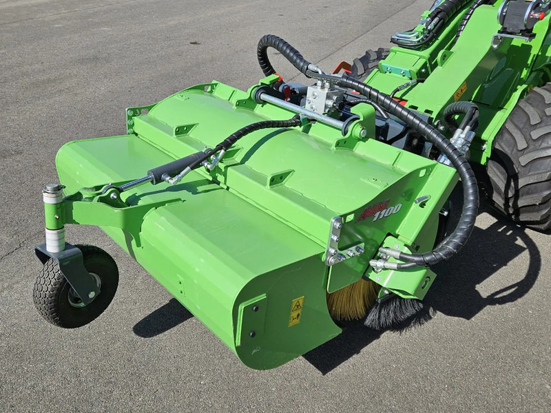 Avant 1100 Borstel met opvangbak - Навесное оборудование для Сельскохозяйственной техники: фото 2 Avant 1100 Borstel met opvangbak - Навесное оборудование для Сельскохозяйственной техники: фото 2