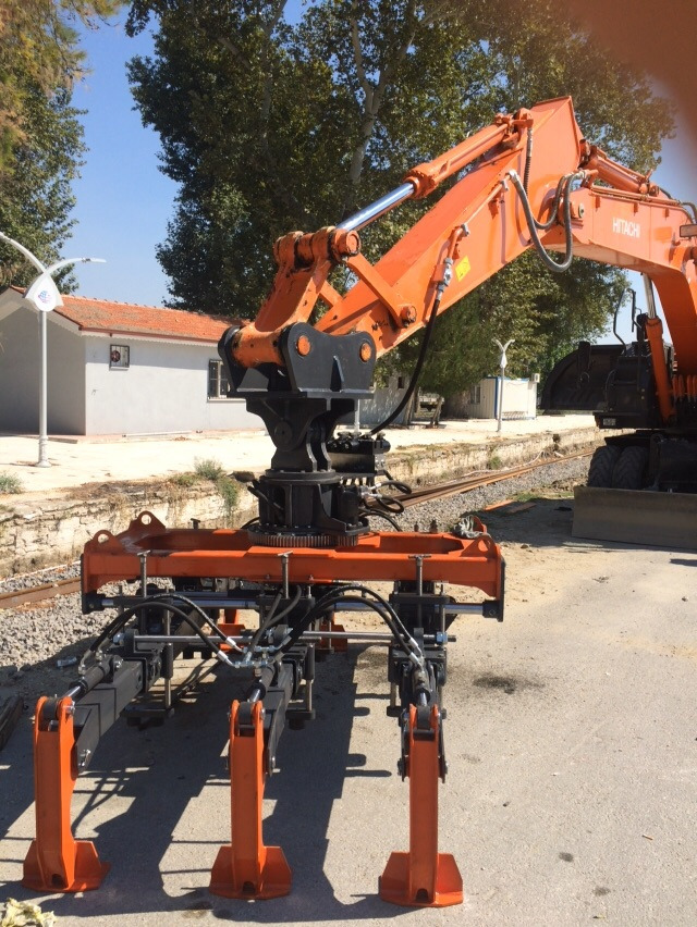 Railway attachment - Грейфер для Строительной техники: фото 1 Railway attachment - Грейфер для Строительной техники: фото 1