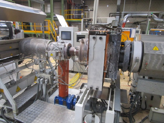 AMUT FLAT FILM EXTRUDER EA-160 FÜR PS/PP - Упаковочное оборудование: фото 5 AMUT FLAT FILM EXTRUDER EA-160 FÜR PS/PP - Упаковочное оборудование: фото 5