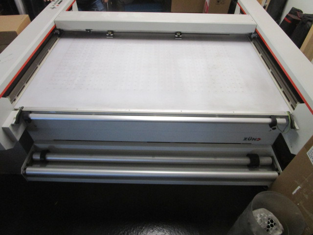 ZÜND SCHNEIDEPLOTTER P-1200 PLUS - Бумагорезательная машина: фото 3 ZÜND SCHNEIDEPLOTTER P-1200 PLUS - Бумагорезательная машина: фото 3