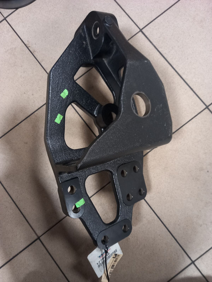 DAF KRONKŠTEINAS XF95 - Кузов и экстерьер: фото 3 DAF KRONKŠTEINAS XF95 - Кузов и экстерьер: фото 3