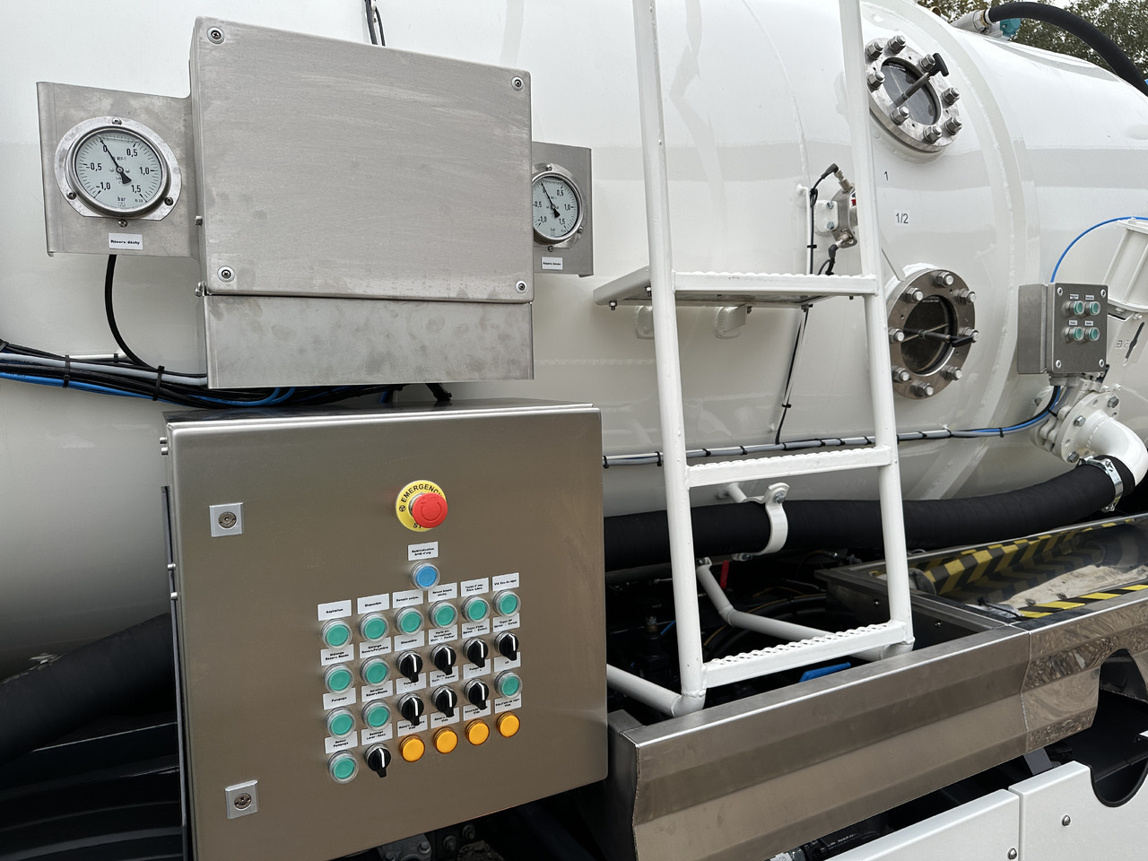 Renault VacuDrain 1703 - Ассенизатор: фото 4 Renault VacuDrain 1703 - Ассенизатор: фото 4