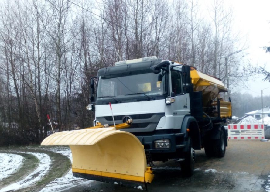 Mercedes-Benz Axor 1824 - Снегоуборочная машина: фото 1 Mercedes-Benz Axor 1824 - Снегоуборочная машина: фото 1