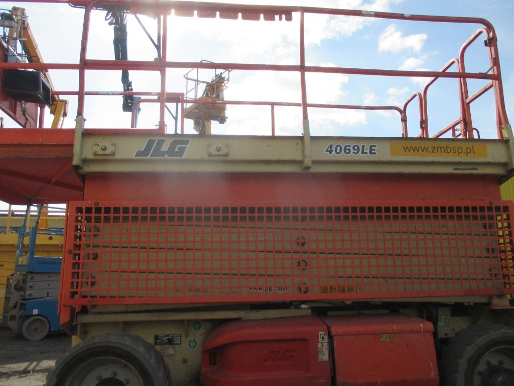 Ножничный подъемник JLG 4069 LE: фото 6 Ножничный подъемник JLG 4069 LE: фото 6