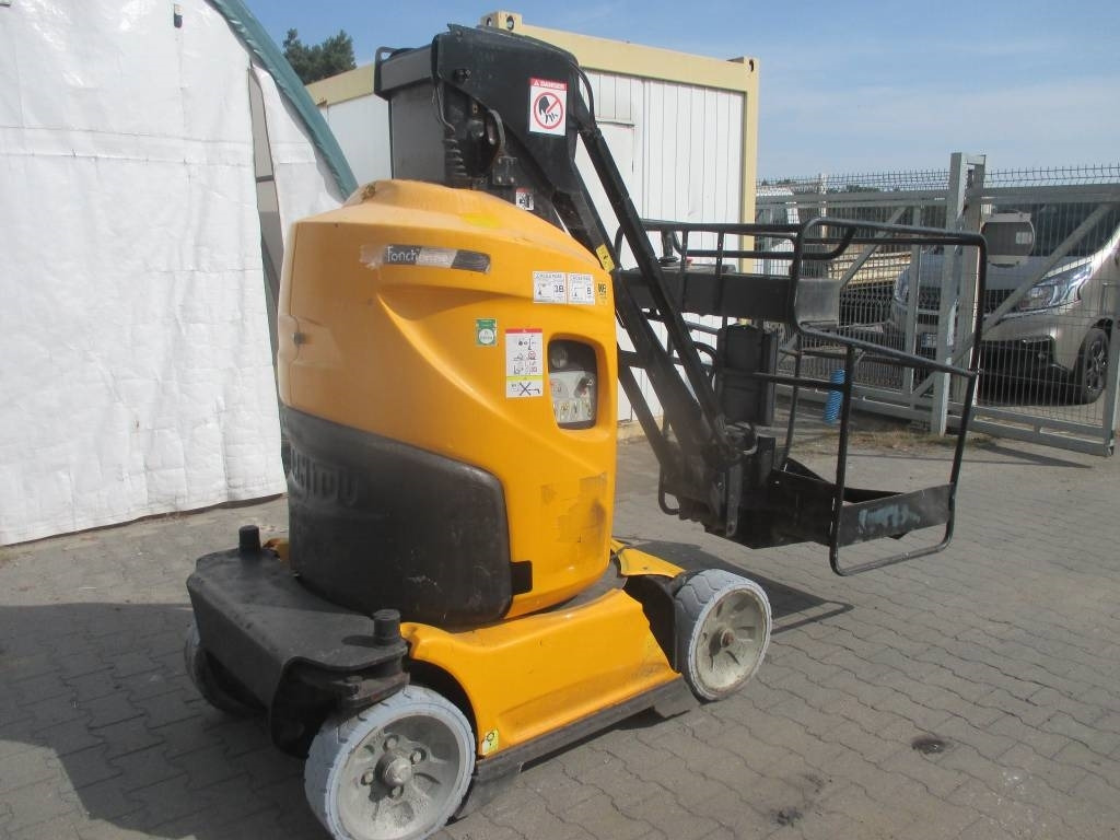 Manitou 100 VJR - Вертикальный мачтовый подъемник: фото 2 Manitou 100 VJR - Вертикальный мачтовый подъемник: фото 2