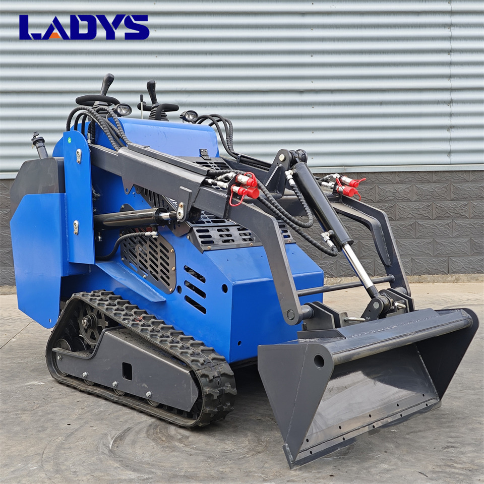 Free Shipping Mini Skid Steer Loader Compact Track Electric/Diesel Chinese Mini Skid Steer Loader For Sale With Mini Skid Steer Attachments 4 In 1 Bucket - Мини-погрузчик с бортовым поворотом: фото 1 Free Shipping Mini Skid Steer Loader Compact Track Electric/Diesel Chinese Mini Skid Steer Loader For Sale With Mini Skid Steer Attachments 4 In 1 Bucket - Мини-погрузчик с бортовым поворотом: фото 1