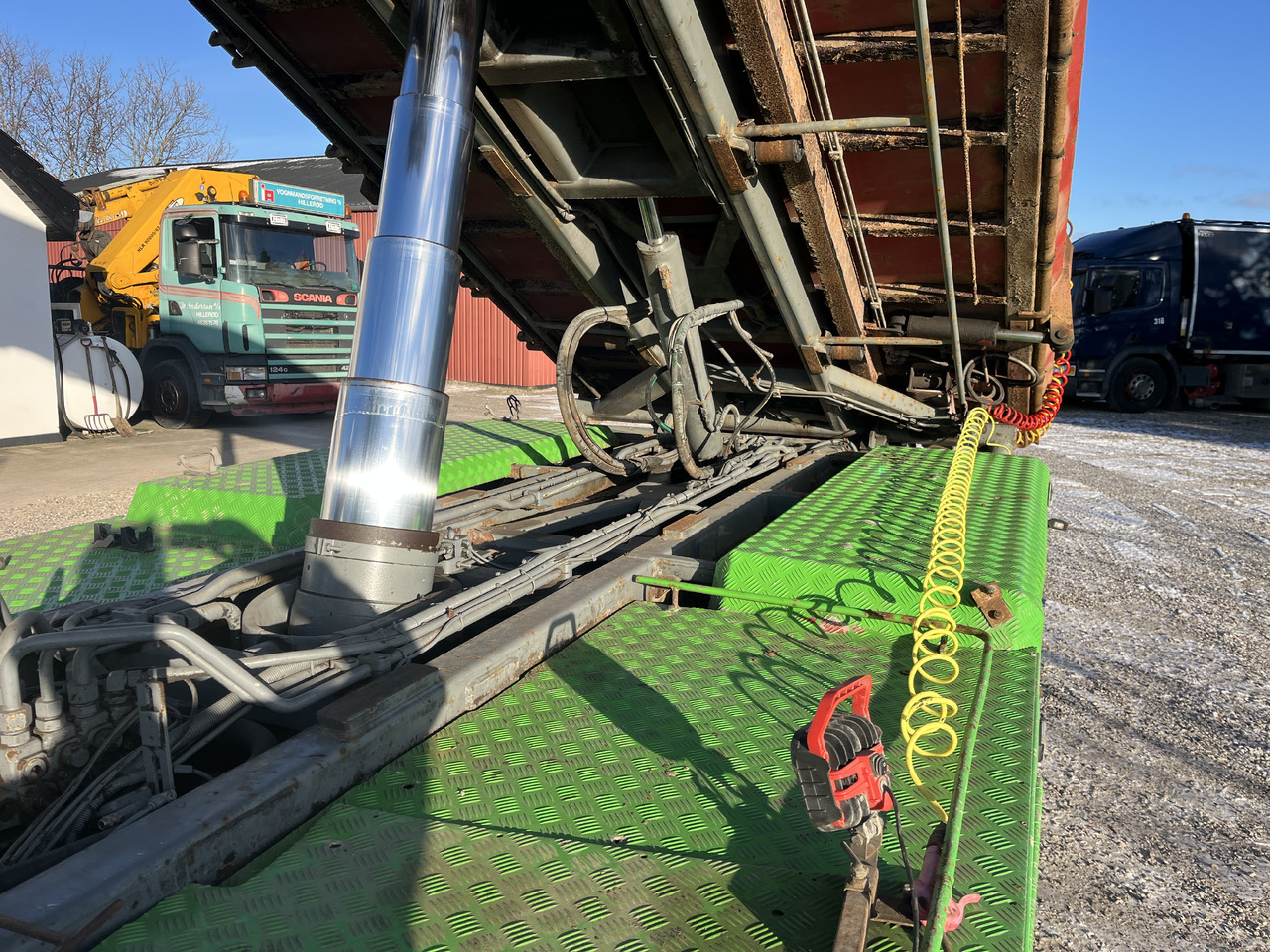 SCANIA R 500 8X4 V8 - Тросовый мультилифт: фото 5 SCANIA R 500 8X4 V8 - Тросовый мультилифт: фото 5