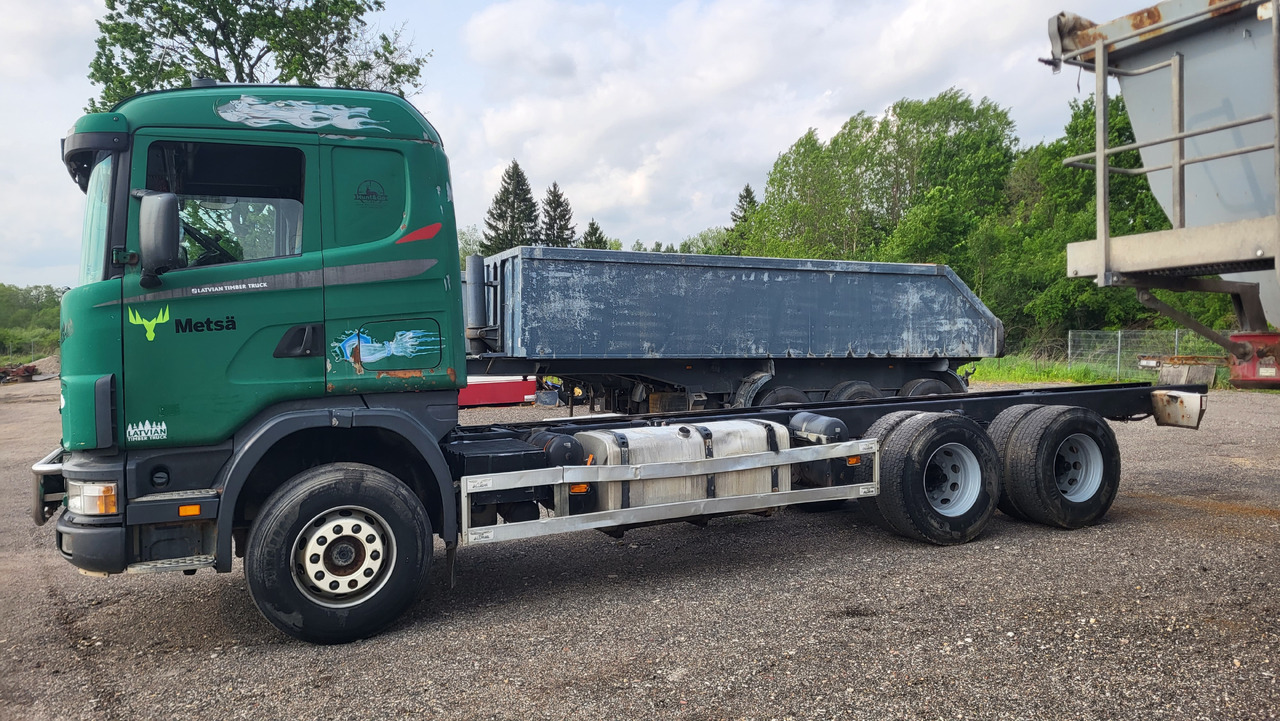 SCANIA R124 420 6X4 - Грузовик-шасси: фото 3 SCANIA R124 420 6X4 - Грузовик-шасси: фото 3