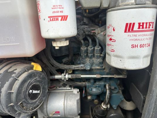 Мини-экскаватор Bobcat E08 à 10900 € HT: фото 10