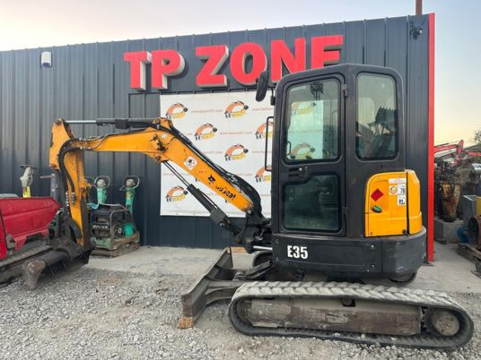 Bobcat E35 Cabine à 22500 € HT - Мини-экскаватор: фото 2 Bobcat E35 Cabine à 22500 € HT - Мини-экскаватор: фото 2