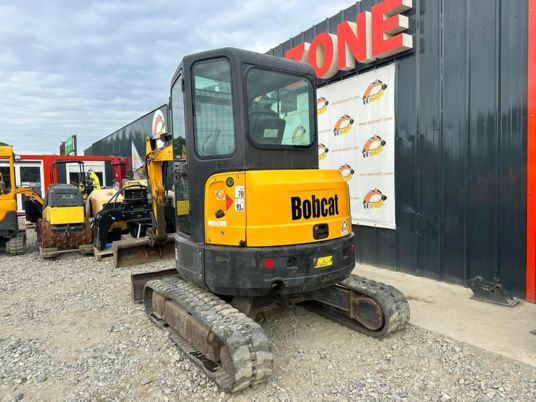 Bobcat E35 Cabine à 23500 € HT - Мини-экскаватор: фото 4 Bobcat E35 Cabine à 23500 € HT - Мини-экскаватор: фото 4