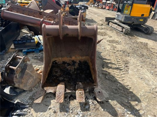 Godet 1M10 - axe 80 mm - Ковш: фото 2 Godet 1M10 - axe 80 mm - Ковш: фото 2