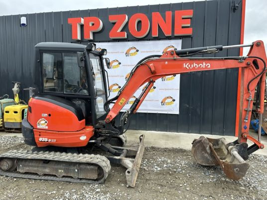 Kubota U35-3A3 Cabine - Мини-экскаватор: фото 1 Kubota U35-3A3 Cabine - Мини-экскаватор: фото 1