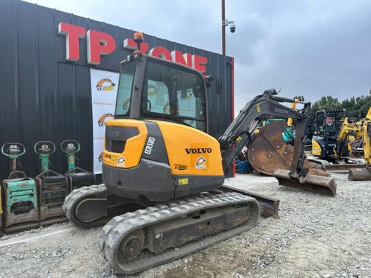 Volvo ECR50 D à 28900 € HT - Мини-экскаватор: фото 1 Volvo ECR50 D à 28900 € HT - Мини-экскаватор: фото 1