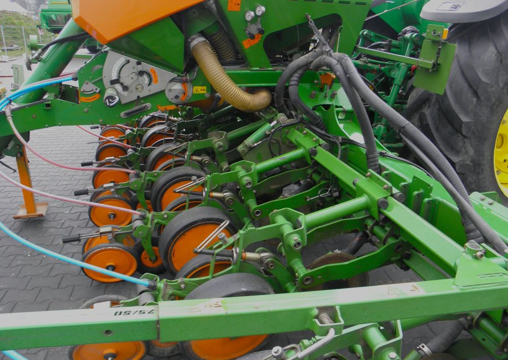 Amazone EDX 6000-2C Xpress 8 rzedowy, Nie Malowany, Stan Bardzo Dobry - Сеялка: фото 3 Amazone EDX 6000-2C Xpress 8 rzedowy, Nie Malowany, Stan Bardzo Dobry - Сеялка: фото 3