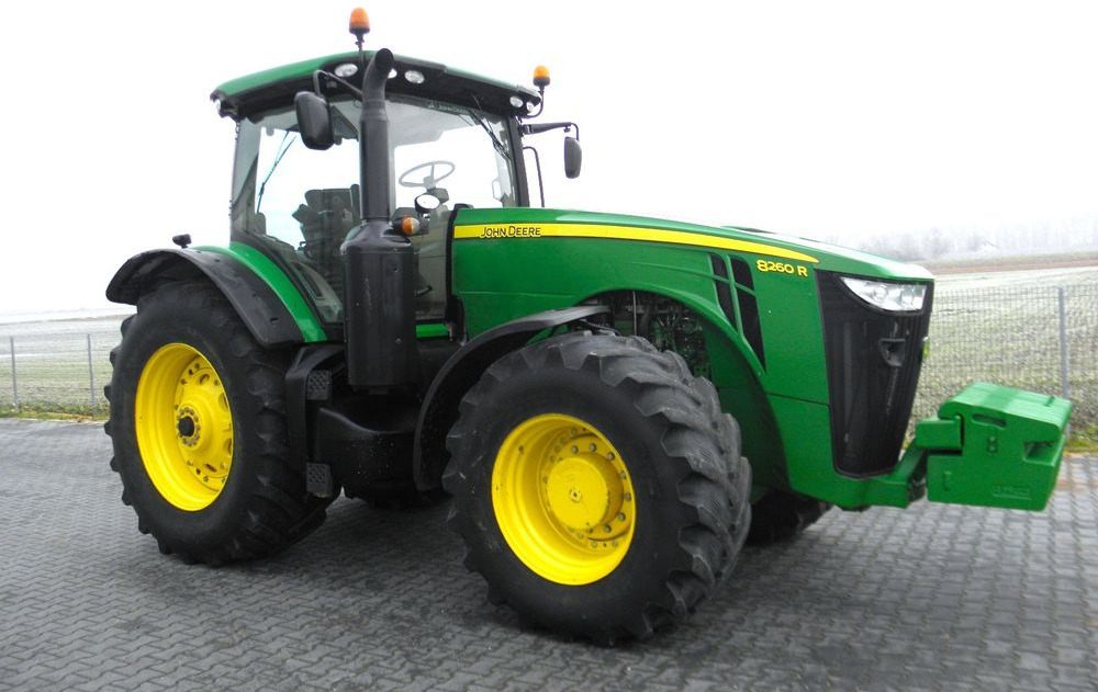 John Deere 8260R 2014 Rok, Skrzynia POWERSHIFT ,9200 mtg, Nie Malowany, Stan Idealny - Трактор: фото 2 John Deere 8260R 2014 Rok, Skrzynia POWERSHIFT ,9200 mtg, Nie Malowany, Stan Idealny - Трактор: фото 2