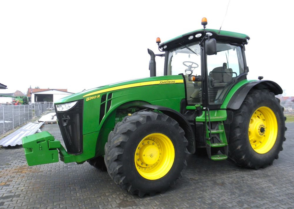 John Deere 8260R 2014 Rok, Skrzynia POWERSHIFT ,9200 mtg, Nie Malowany, Stan Idealny - Трактор: фото 5 John Deere 8260R 2014 Rok, Skrzynia POWERSHIFT ,9200 mtg, Nie Malowany, Stan Idealny - Трактор: фото 5