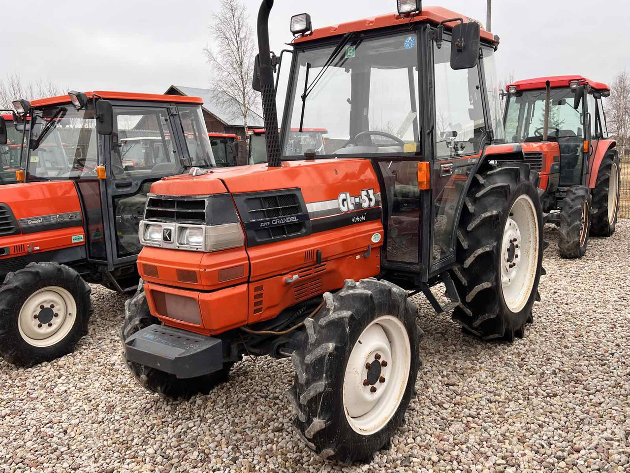 Kubota GL53 - Гусеничный трактор: фото 1 Kubota GL53 - Гусеничный трактор: фото 1