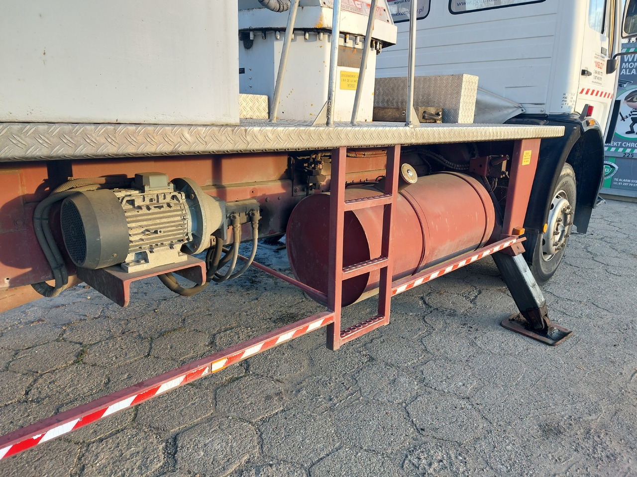 Грузовик с подъемником Wumag Mercedes 1414, 400V Wumag WT220 hydraulik: фото 8