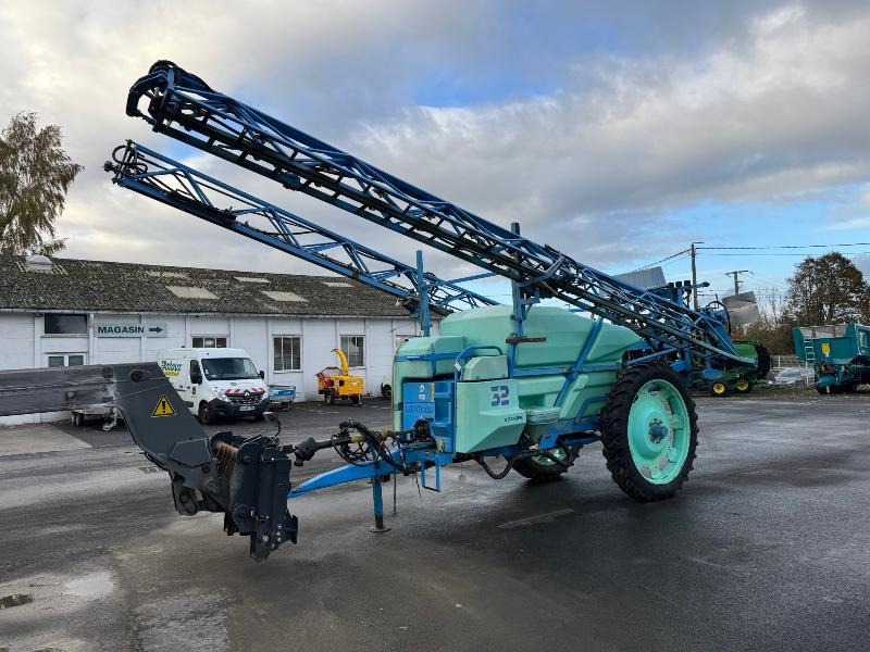 BERTHOUD MAJOR 32 - Прицепной опрыскиватель: фото 1 BERTHOUD MAJOR 32 - Прицепной опрыскиватель: фото 1