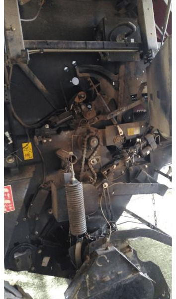 CASE-IH RB464 - Пресс-подборщик рулонный: фото 4 CASE-IH RB464 - Пресс-подборщик рулонный: фото 4