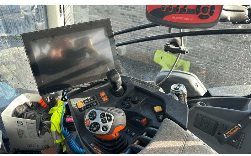 CLAAS AXION 850 - Трактор: фото 5 CLAAS AXION 850 - Трактор: фото 5