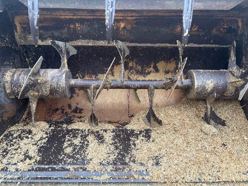 EMILY MELODIS 3,4M3 - Кормораздатчик: фото 3 EMILY MELODIS 3,4M3 - Кормораздатчик: фото 3