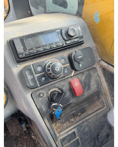 Телескопический погрузчик JCB 538-70 XTRA: фото 7