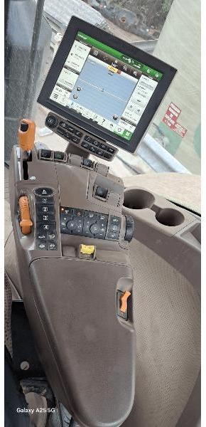 JOHN DEERE 7310R - Трактор: фото 5 JOHN DEERE 7310R - Трактор: фото 5