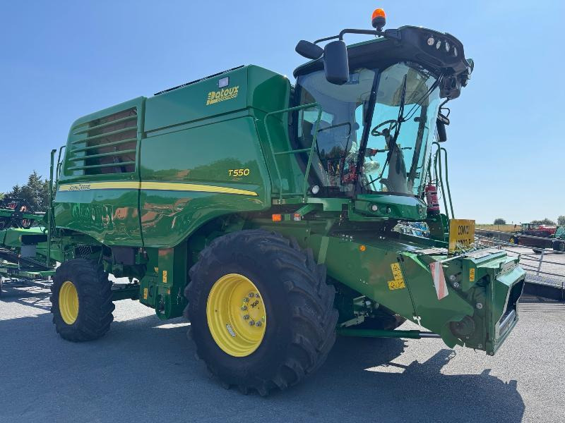 JOHN DEERE T550 - Зерноуборочный комбайн: фото 3 JOHN DEERE T550 - Зерноуборочный комбайн: фото 3