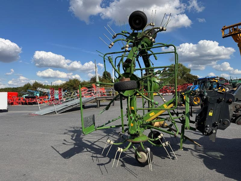 KRONE KW7.82 - Сеноворошилка: фото 4 KRONE KW7.82 - Сеноворошилка: фото 4
