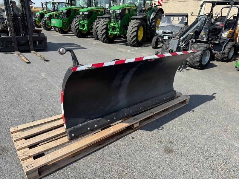 MAGSI LNAF 210 - Отвал для снега: фото 1 MAGSI LNAF 210 - Отвал для снега: фото 1