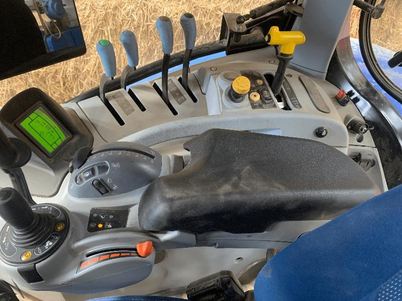 NEW-HOLLAND T7.215S - Трактор: фото 4 NEW-HOLLAND T7.215S - Трактор: фото 4