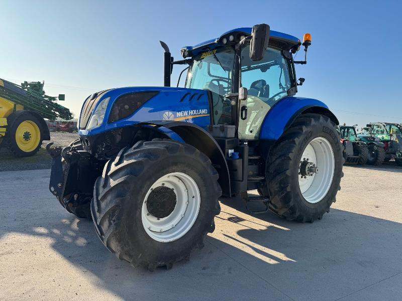 NEW-HOLLAND T7.260 PC - Трактор: фото 1 NEW-HOLLAND T7.260 PC - Трактор: фото 1