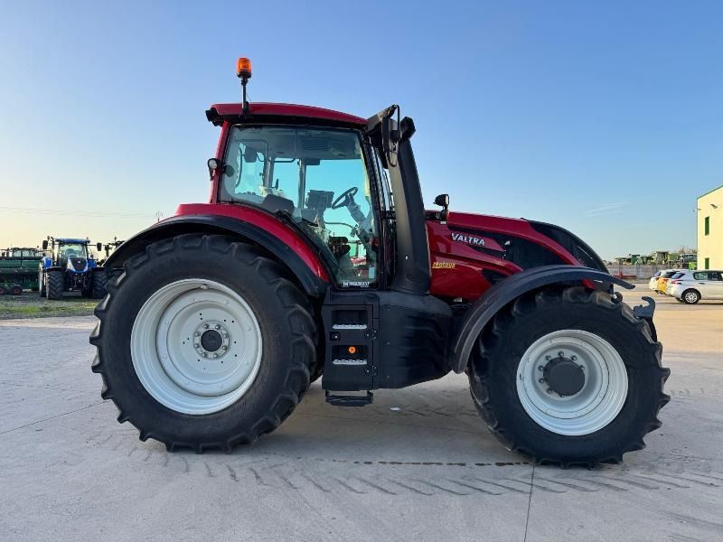 VALTRA T214 DIRECT - Трактор: фото 4 VALTRA T214 DIRECT - Трактор: фото 4