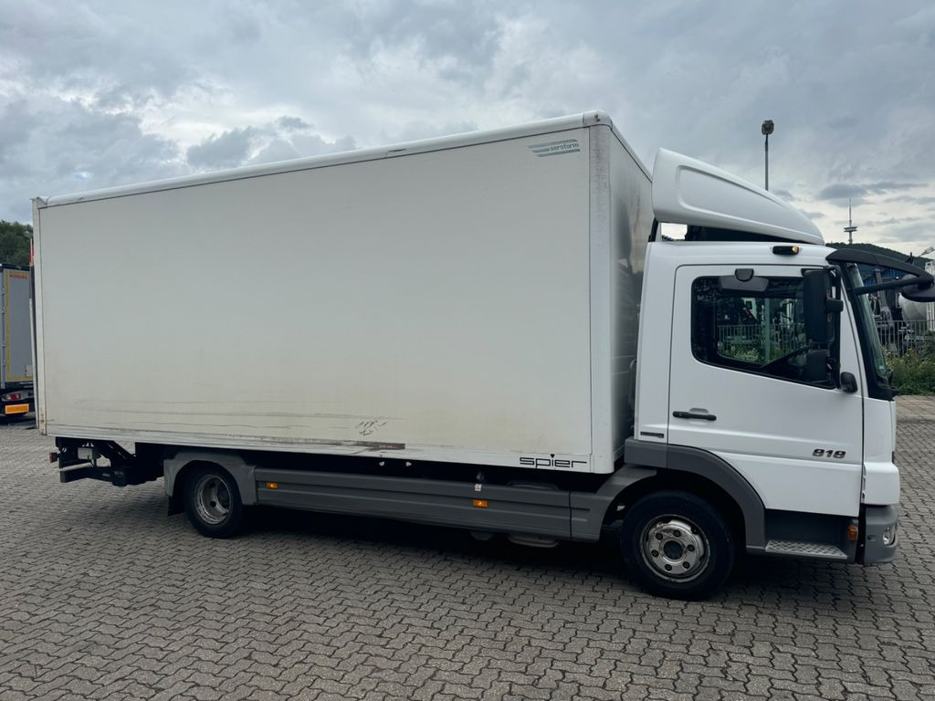 Mercedes-Benz 818 - Грузовик с закрытым кузовом: фото 3 Mercedes-Benz 818 - Грузовик с закрытым кузовом: фото 3